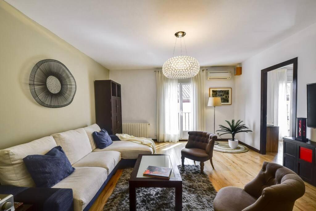 Big Stylish And Modern Apartment In Madrid Centre Kültér fotó