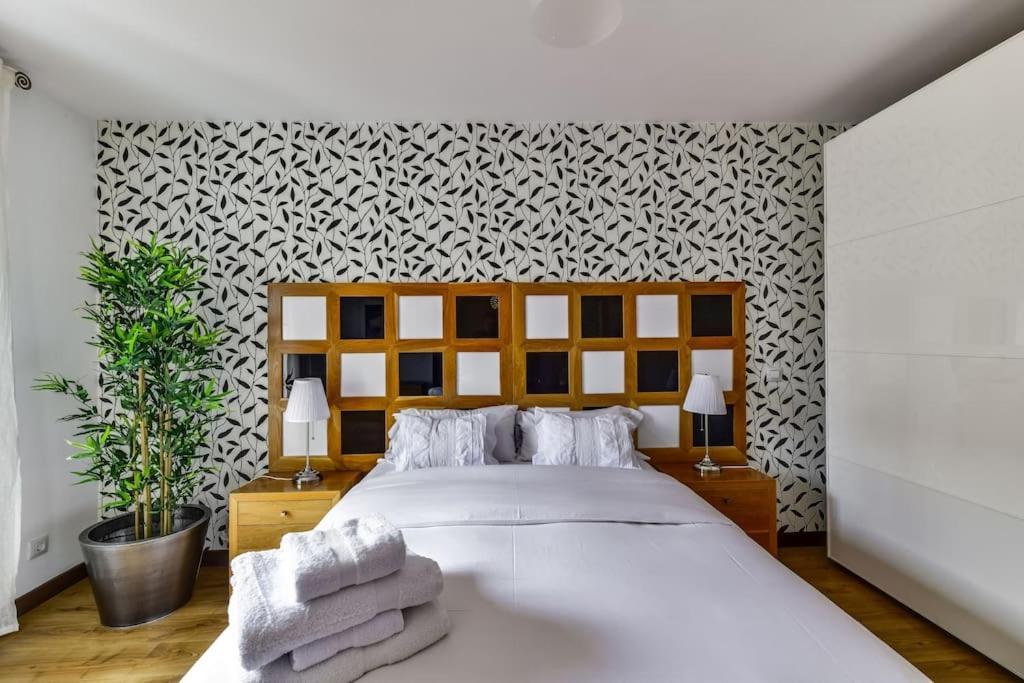 Big Stylish And Modern Apartment In Madrid Centre Kültér fotó