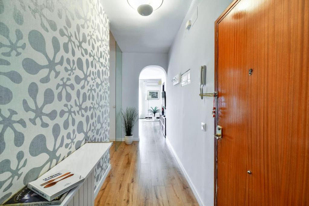 Big Stylish And Modern Apartment In Madrid Centre Kültér fotó