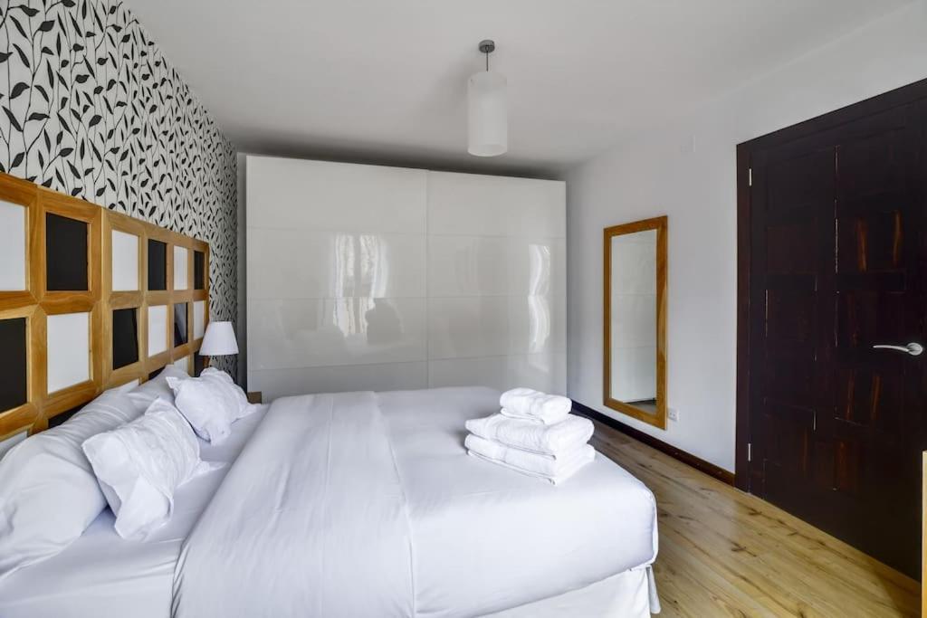 Big Stylish And Modern Apartment In Madrid Centre Kültér fotó